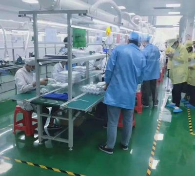快慢都是错 一份电子厂主管的加减法，让我重新理解了流水线的算计